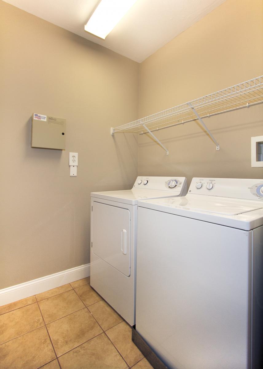 2 bed, 2 bath apartment for rent at 66 Hastings St, Wellesley — photo 2 of 13