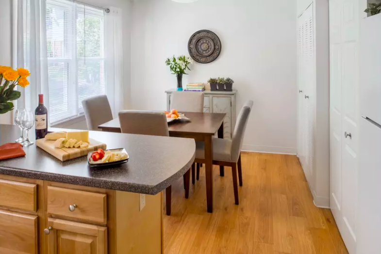 1 bed, 1 bath apartment for rent at 390 Blue Ledge Dr, Roslindale — photo 4 of 7