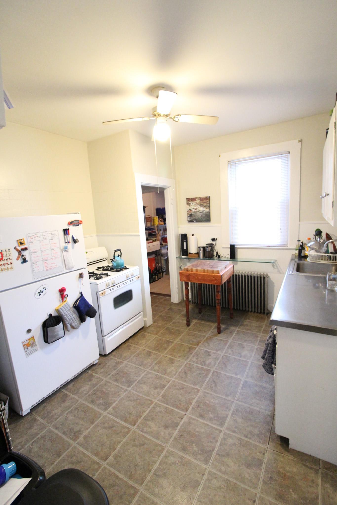 1.5 bed, 1 bath apartment for rent at 5 Cambridge Ter, Allston — photo 2 of 7