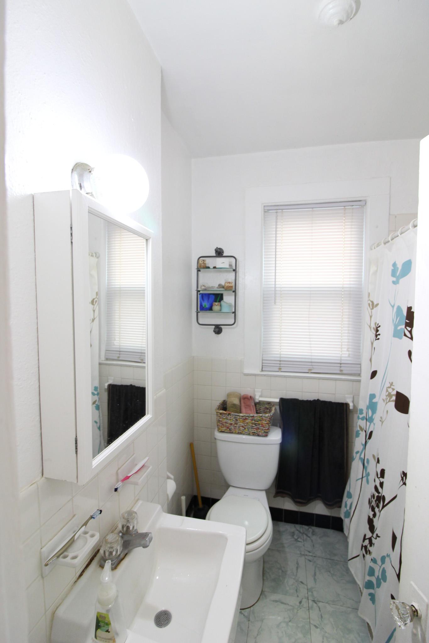 1.5 bed, 1 bath apartment for rent at 5 Cambridge Ter, Allston — photo 4 of 7
