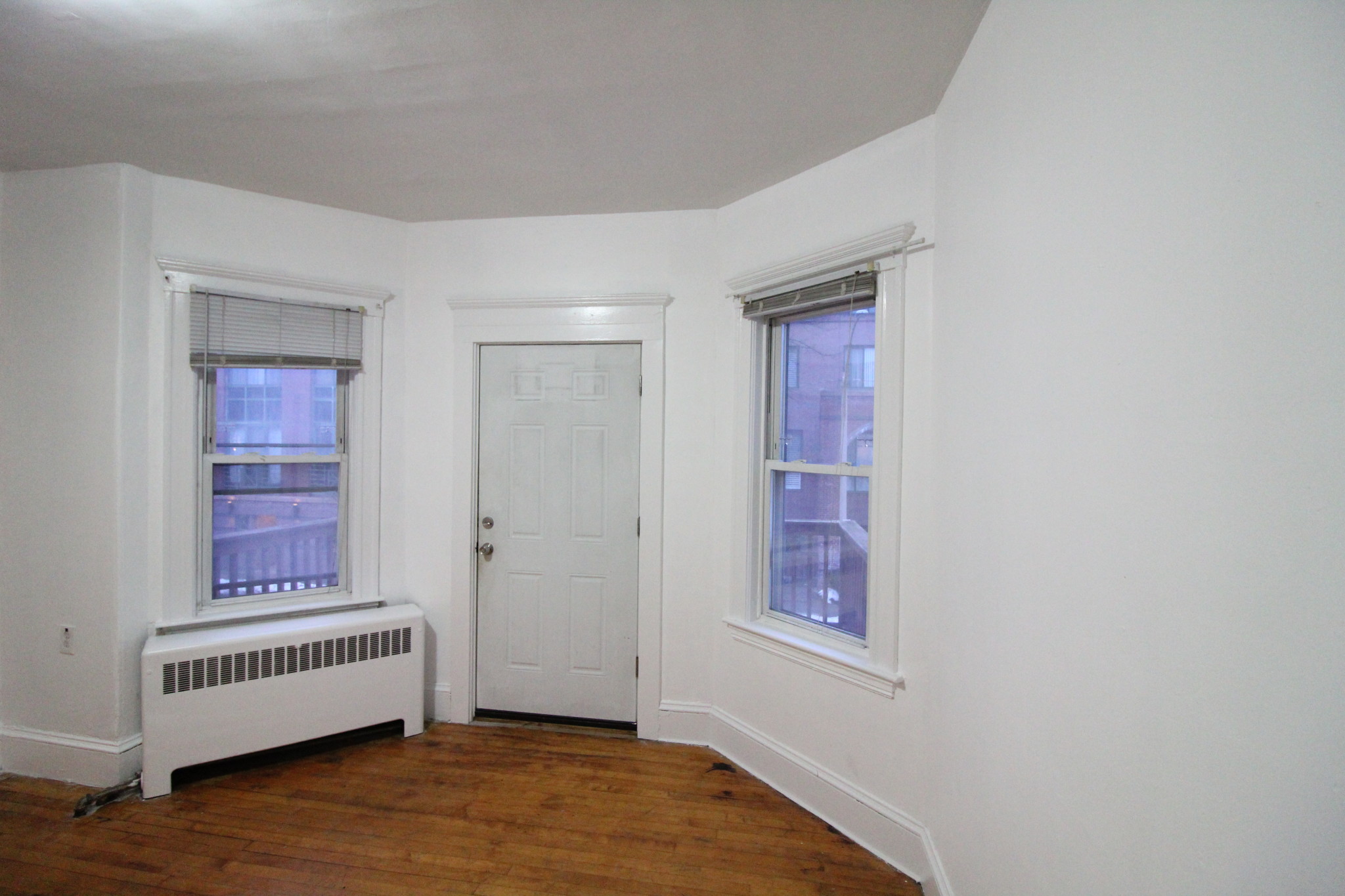 4 bed, 1 bath apartment for rent at 54 Brainerd Rd Unit 2, Allston — photo 4 of 26