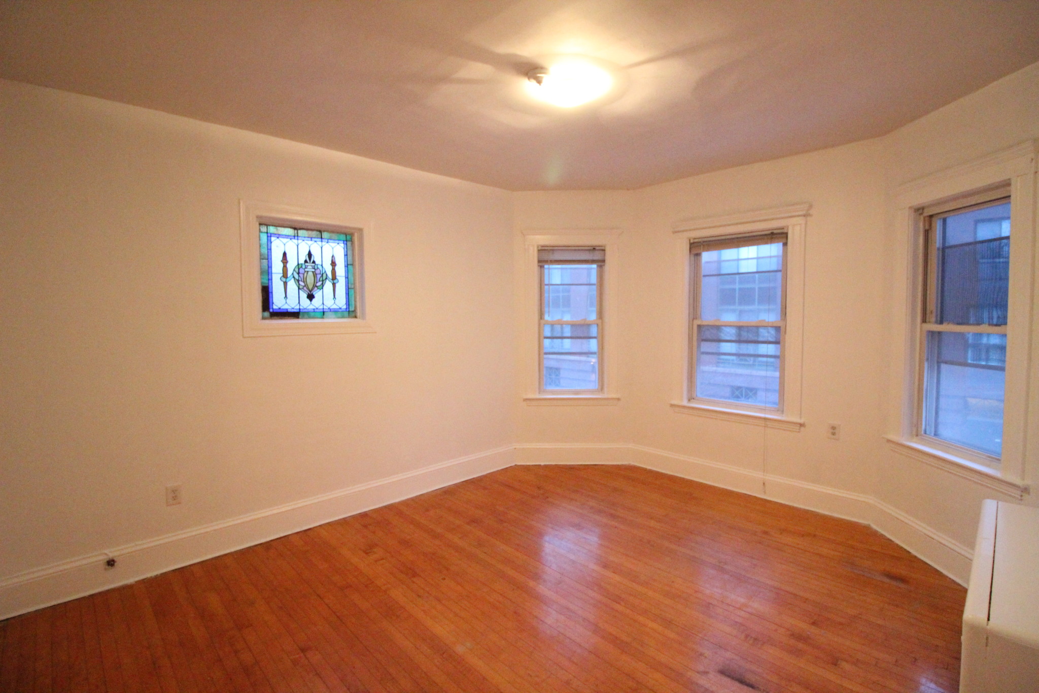 4 bed, 1 bath apartment for rent at 54 Brainerd Rd Unit 2, Allston — photo 5 of 26