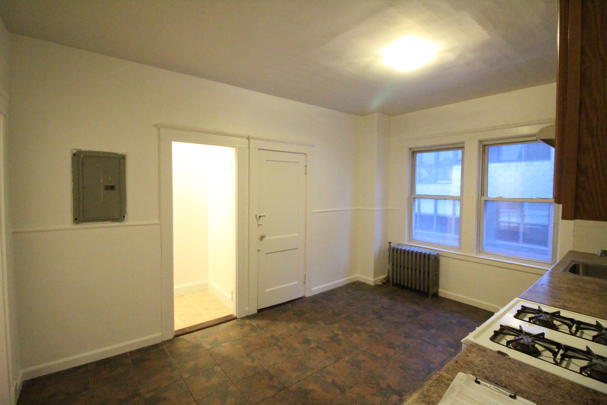 4 bed, 1 bath apartment for rent at 54 Brainerd Rd Unit 2, Allston — photo 8 of 26