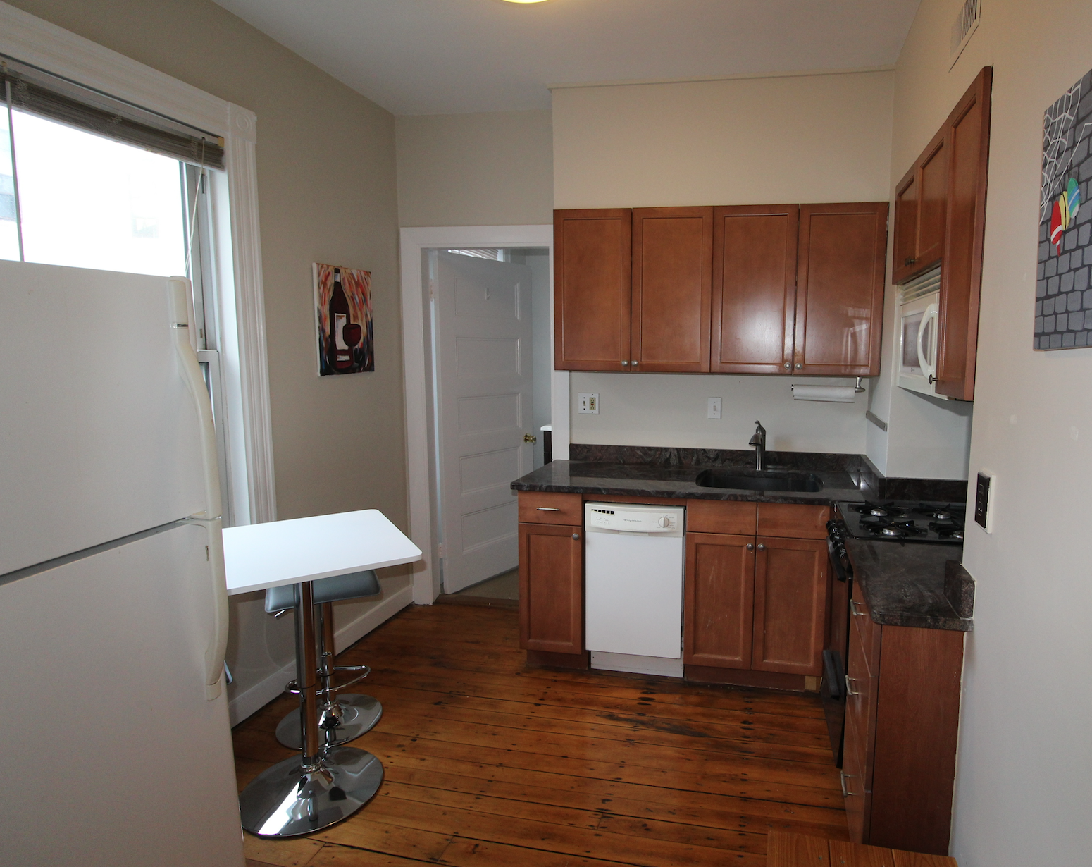 1 bed, 1 bath apartment for rent at 8 Douglass St Unit 2F, Cambridge — photo 5 of 5