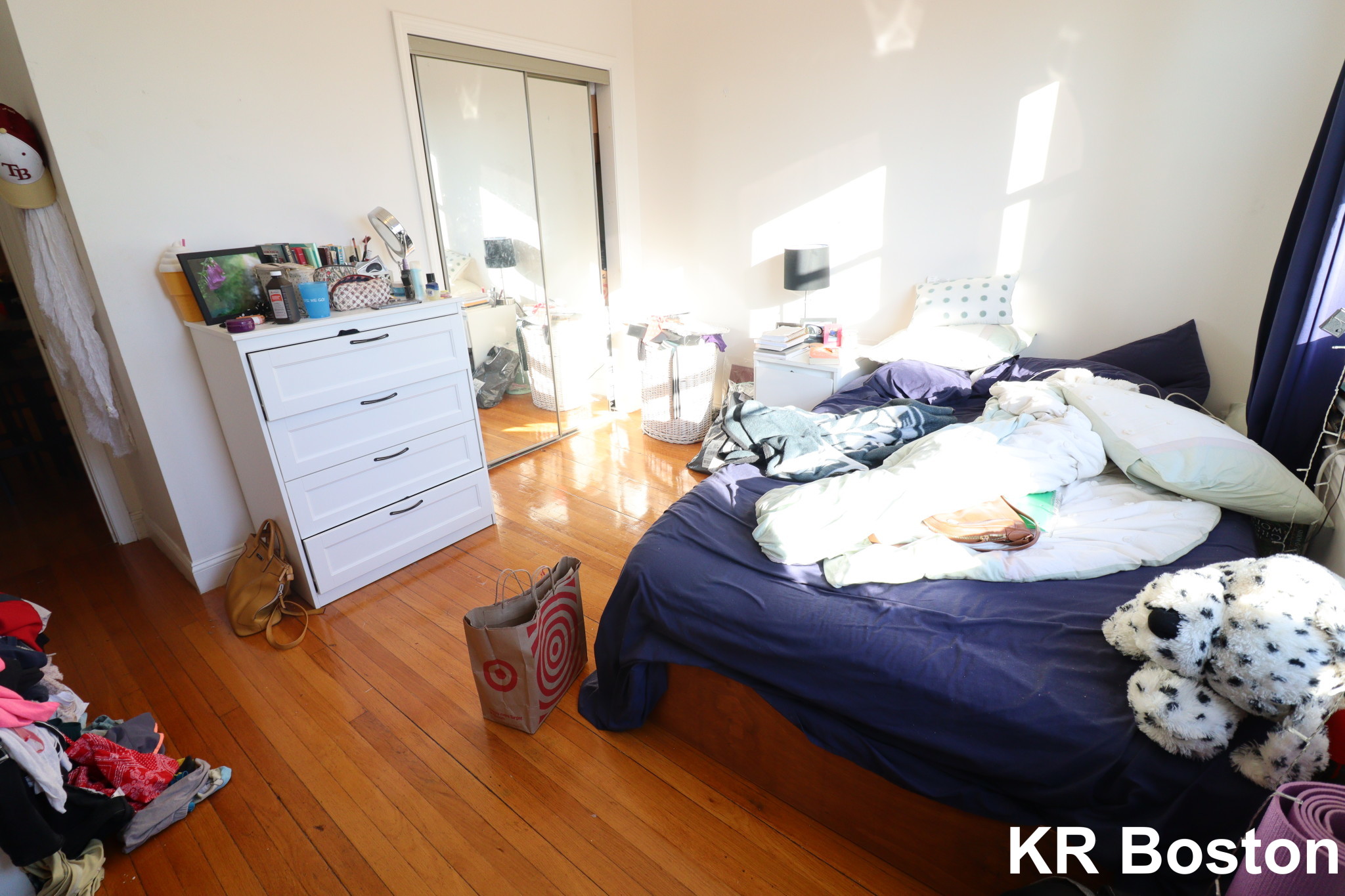 4 bed, 2 bath apartment for rent at 35 Cummings Rd Unit 5, Brighton — photo 3 of 13