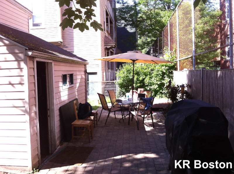 7 bed, 2 bath apartment for rent at 216 Norfolk St Unit H, Cambridge — photo 12 of 12