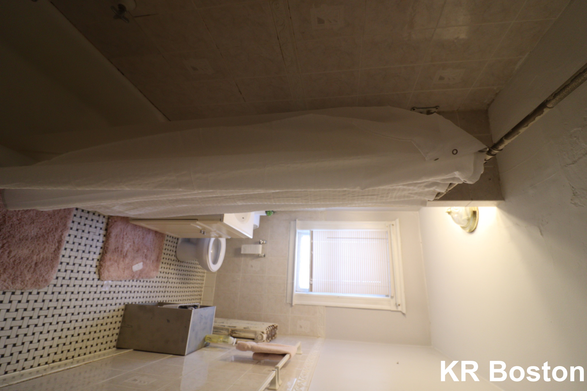 24 Oak Square Ave, Brighton