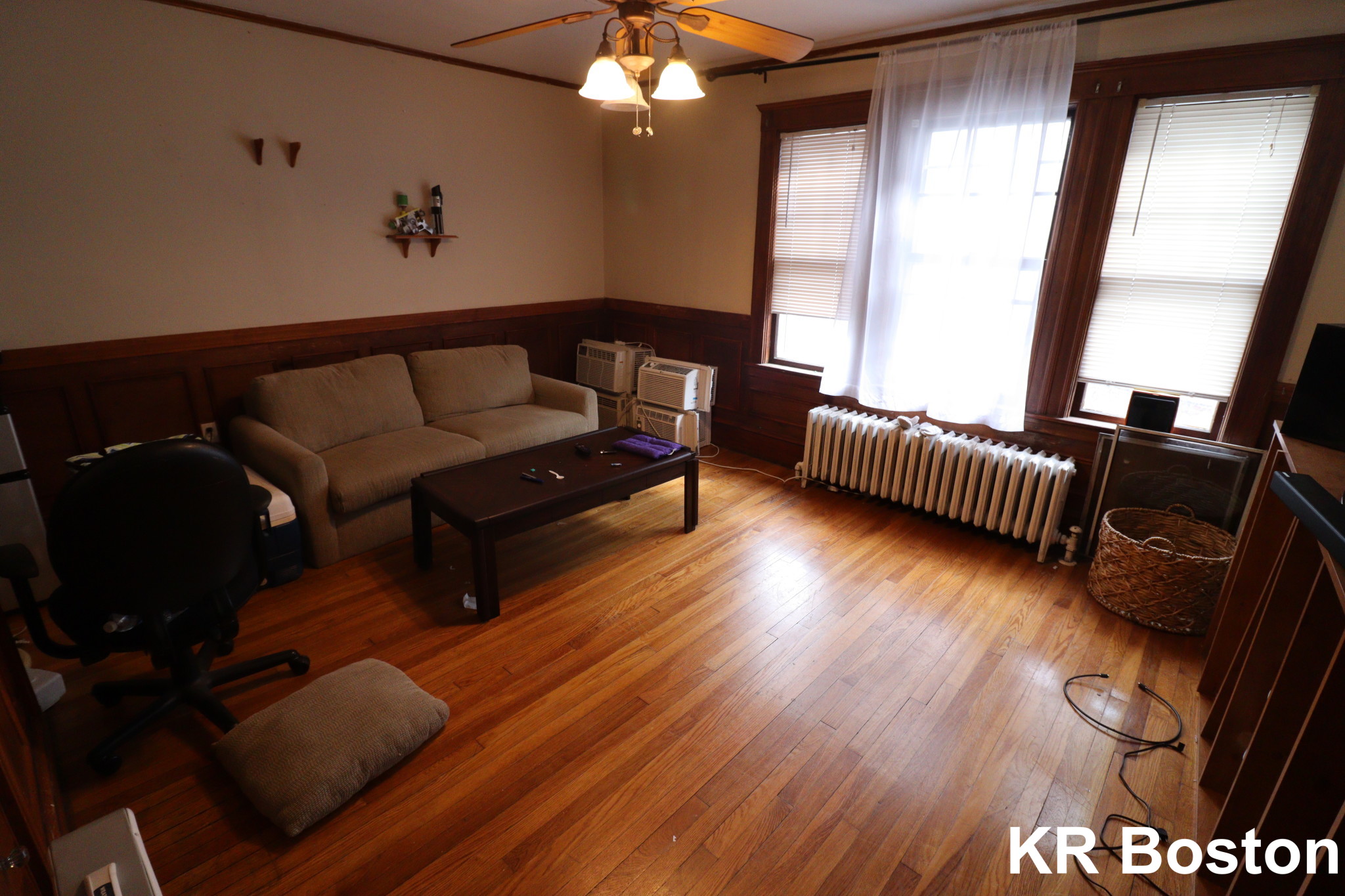 24 Oak Square Ave, Brighton