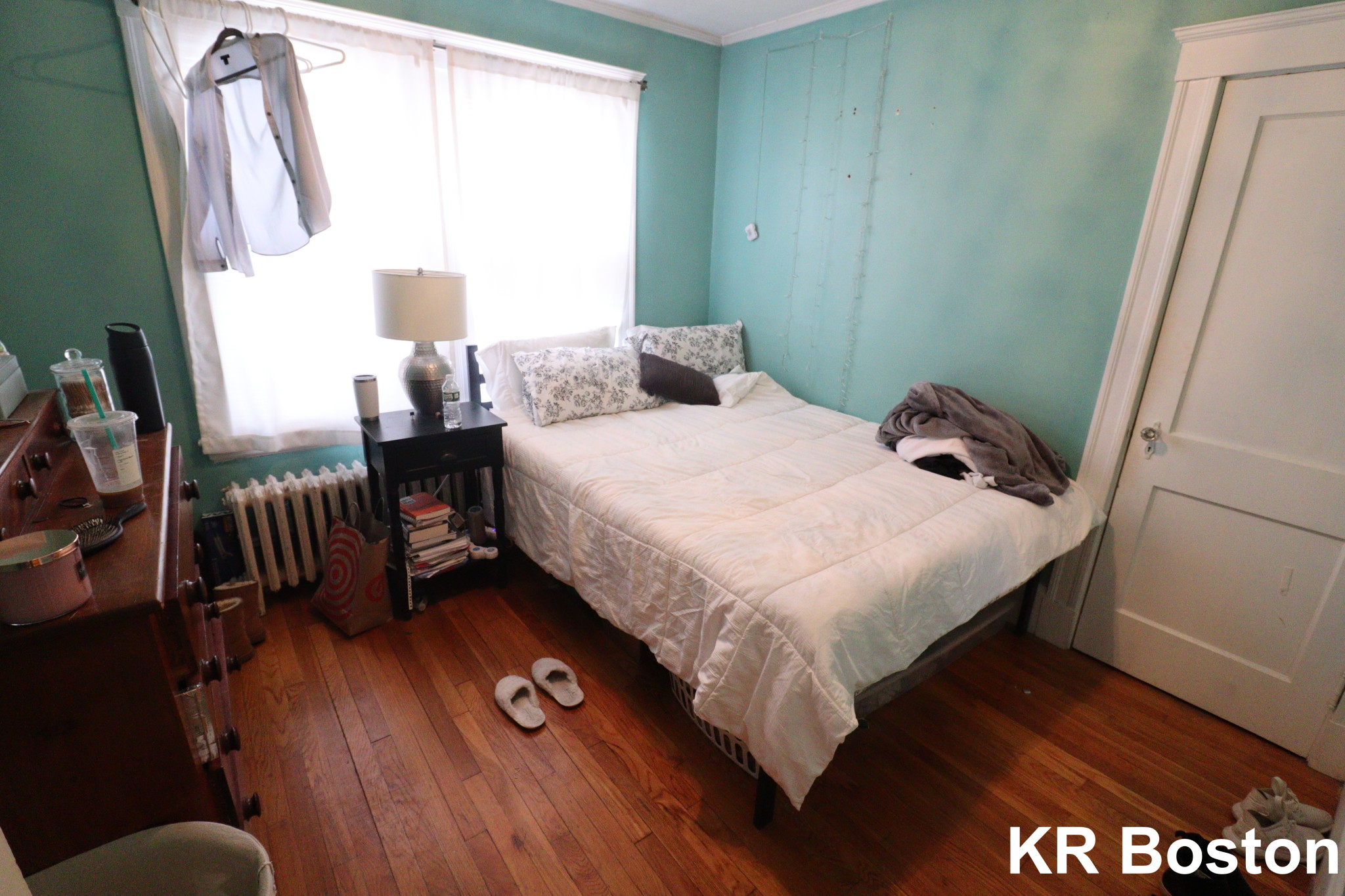 24 Oak Square Ave, Brighton