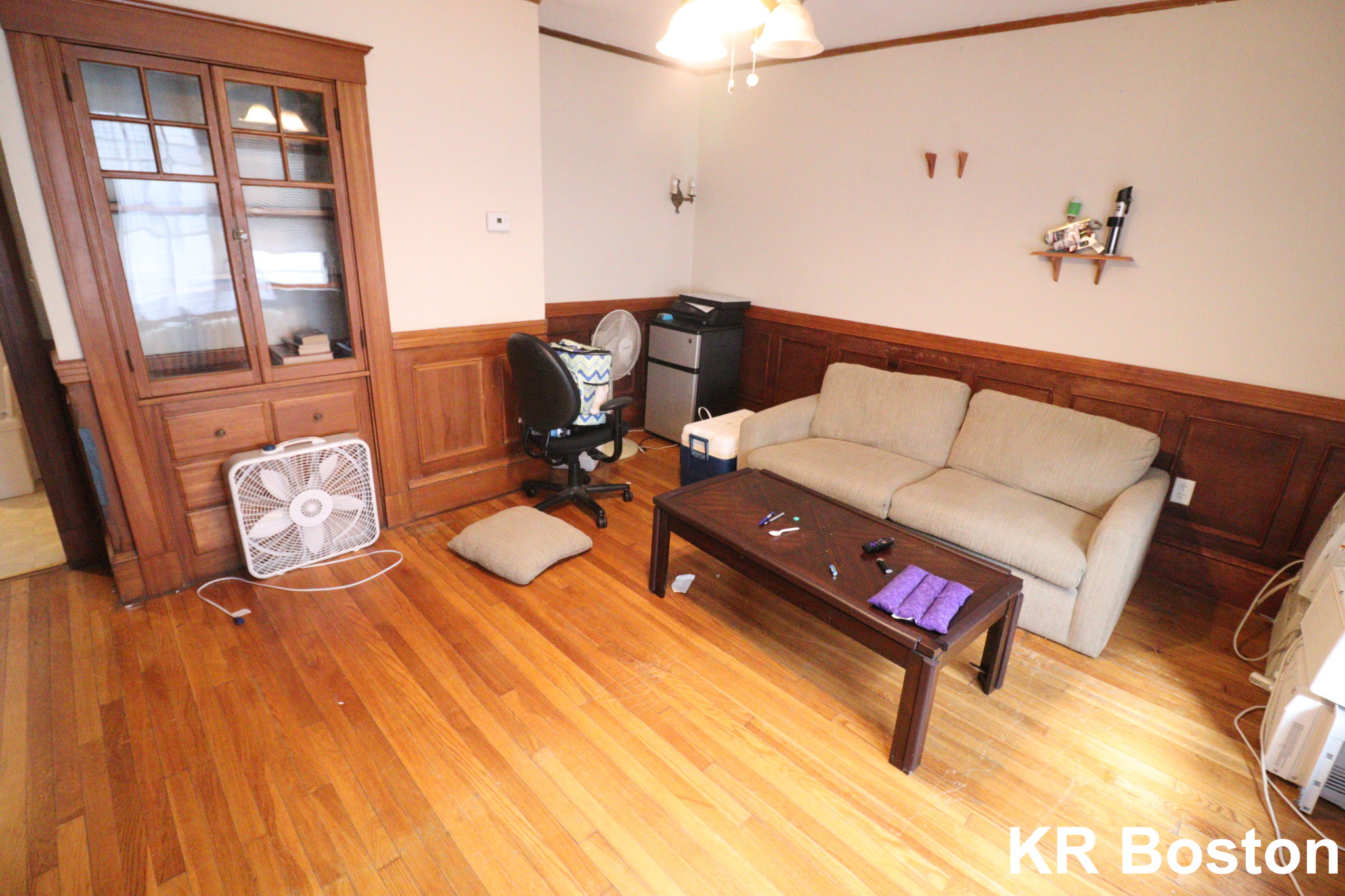 24 Oak Square Ave, Brighton