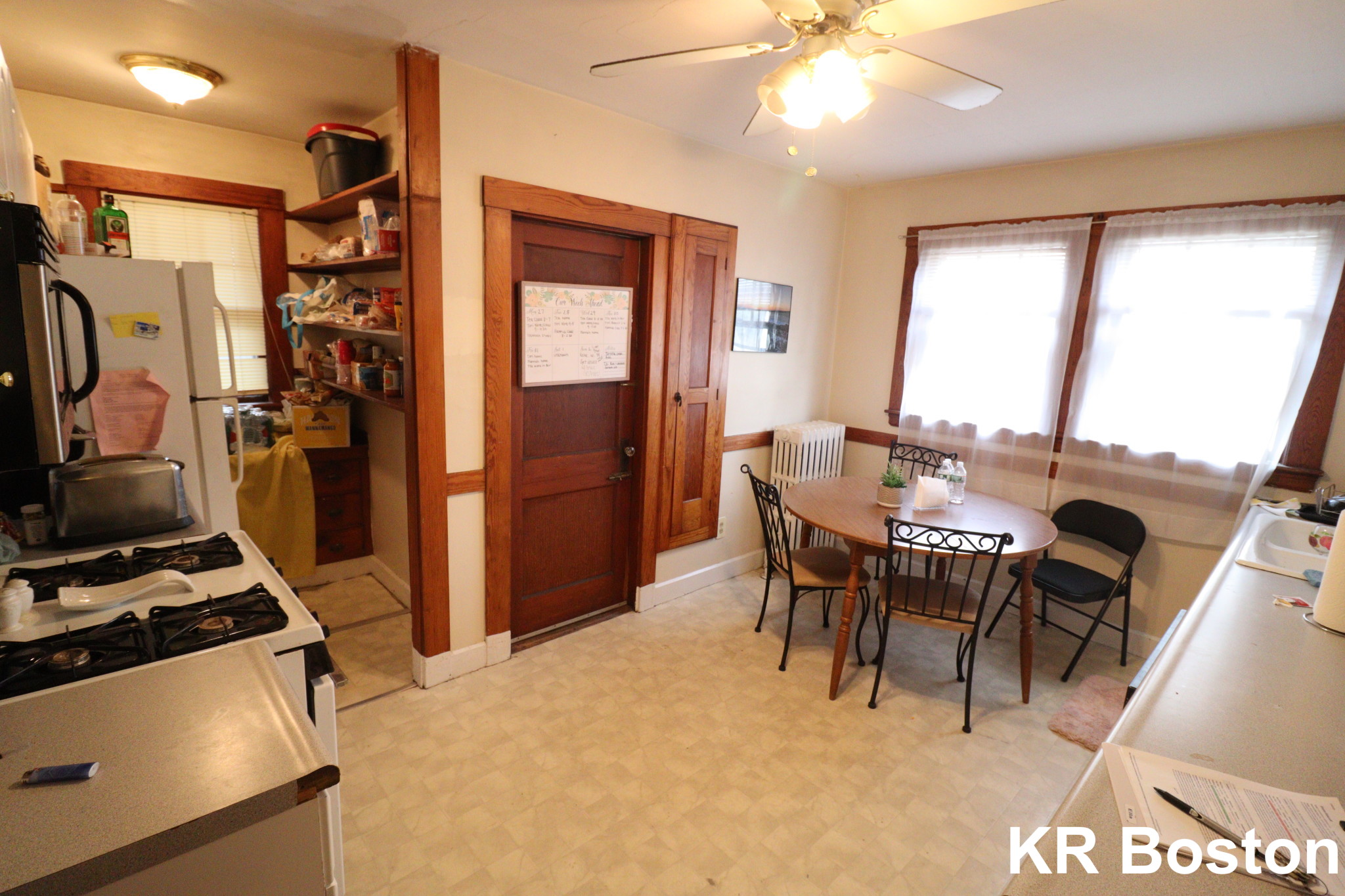 24 Oak Square Ave, Brighton