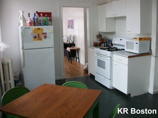 1914 Beacon St, Brighton