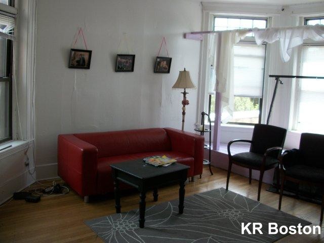 1914 Beacon St, Brighton