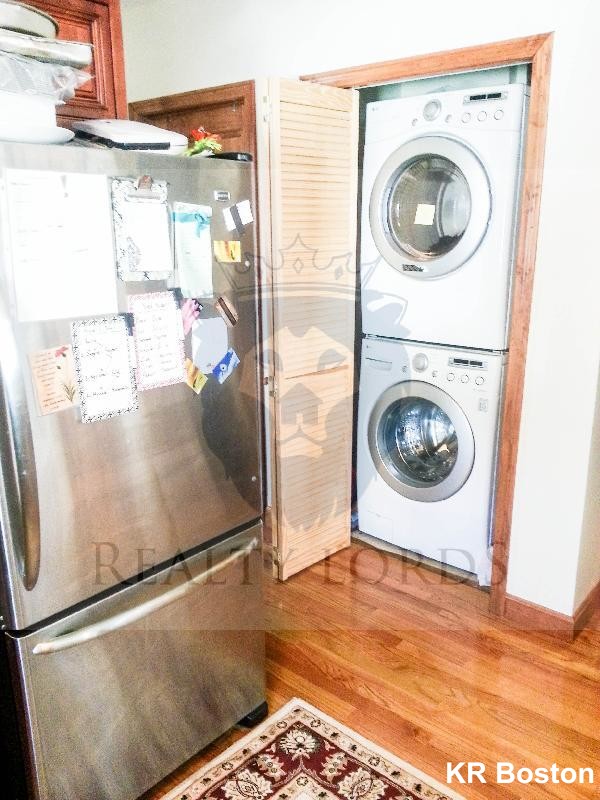 102 Allston St, Allston