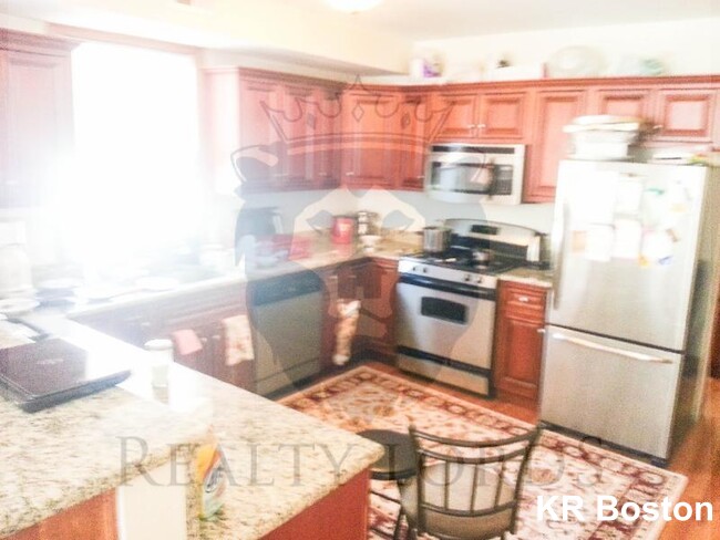 102 Allston St, Allston