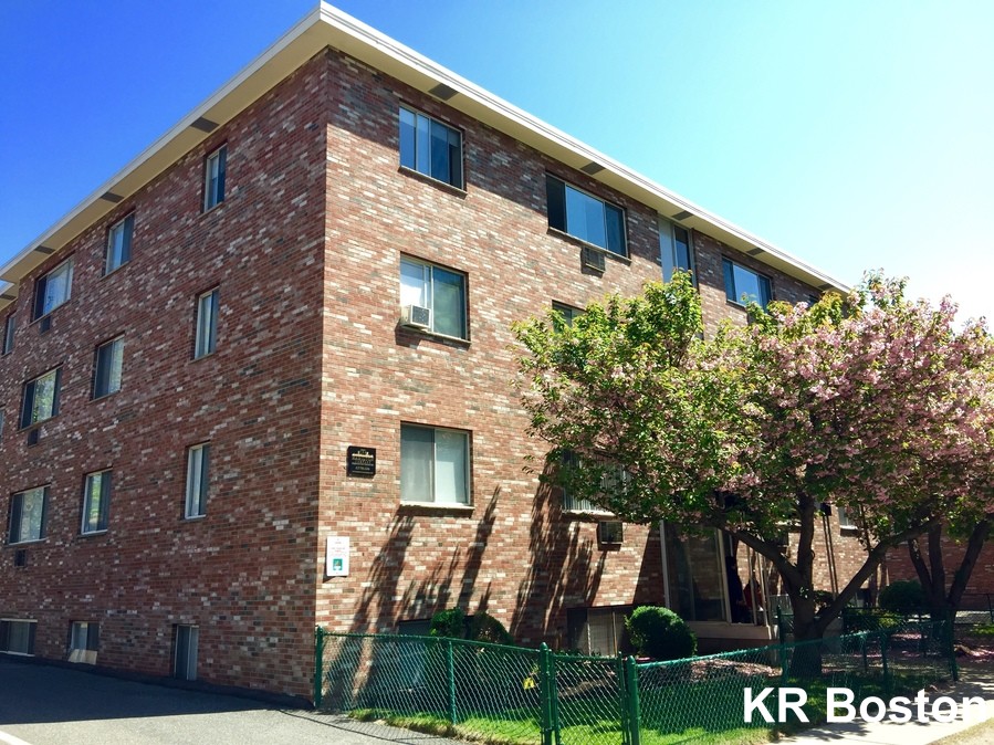 4 Gardner St, Allston