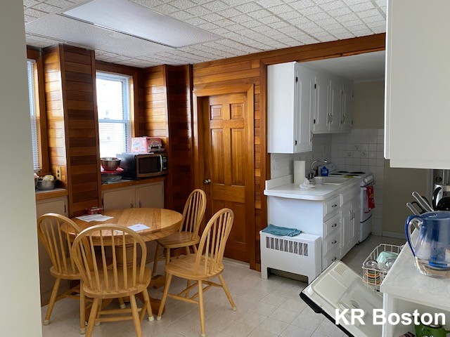 25 Oak Square Ave, Brighton