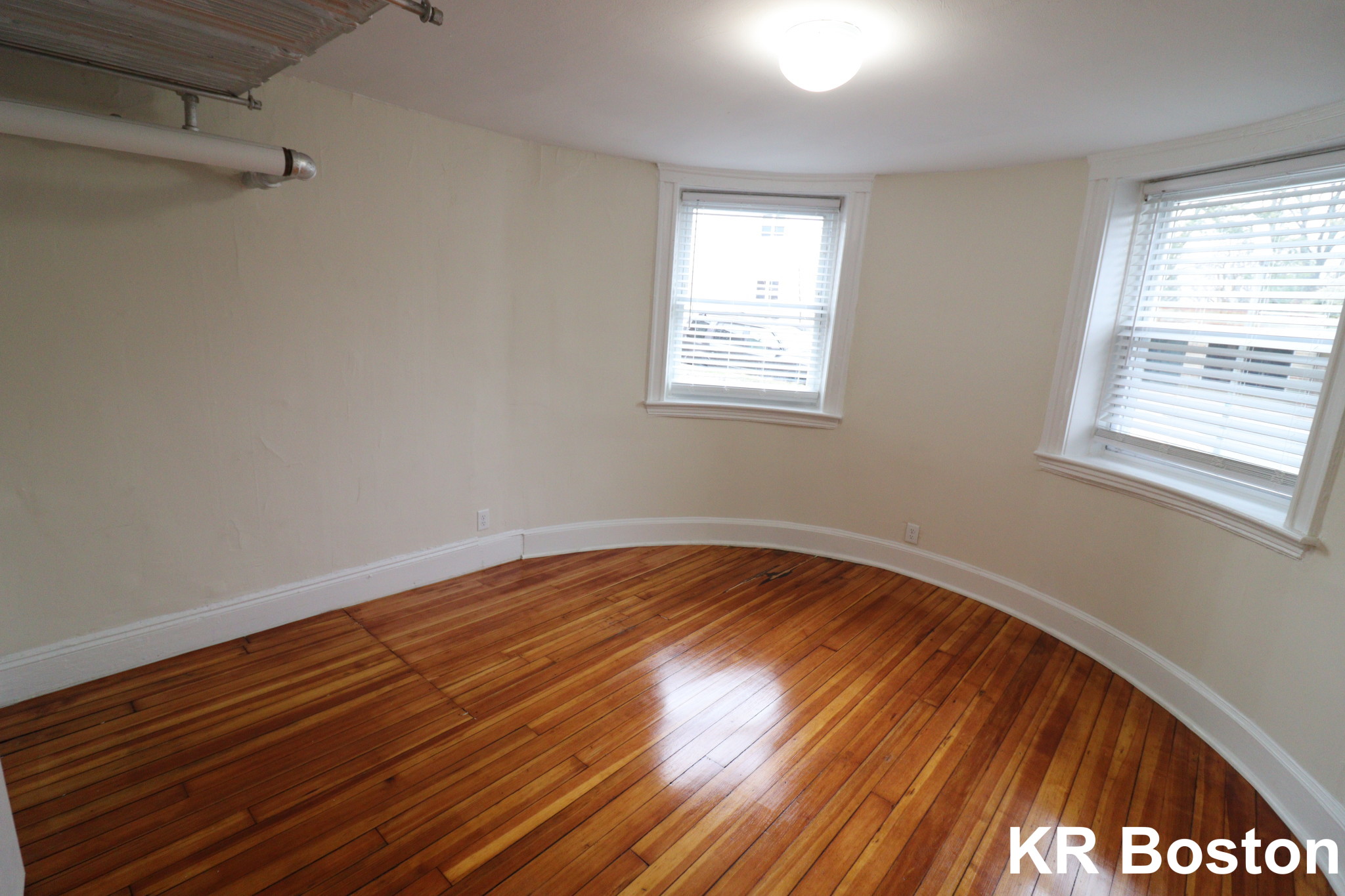 7 Mount Hood Rd, Brighton