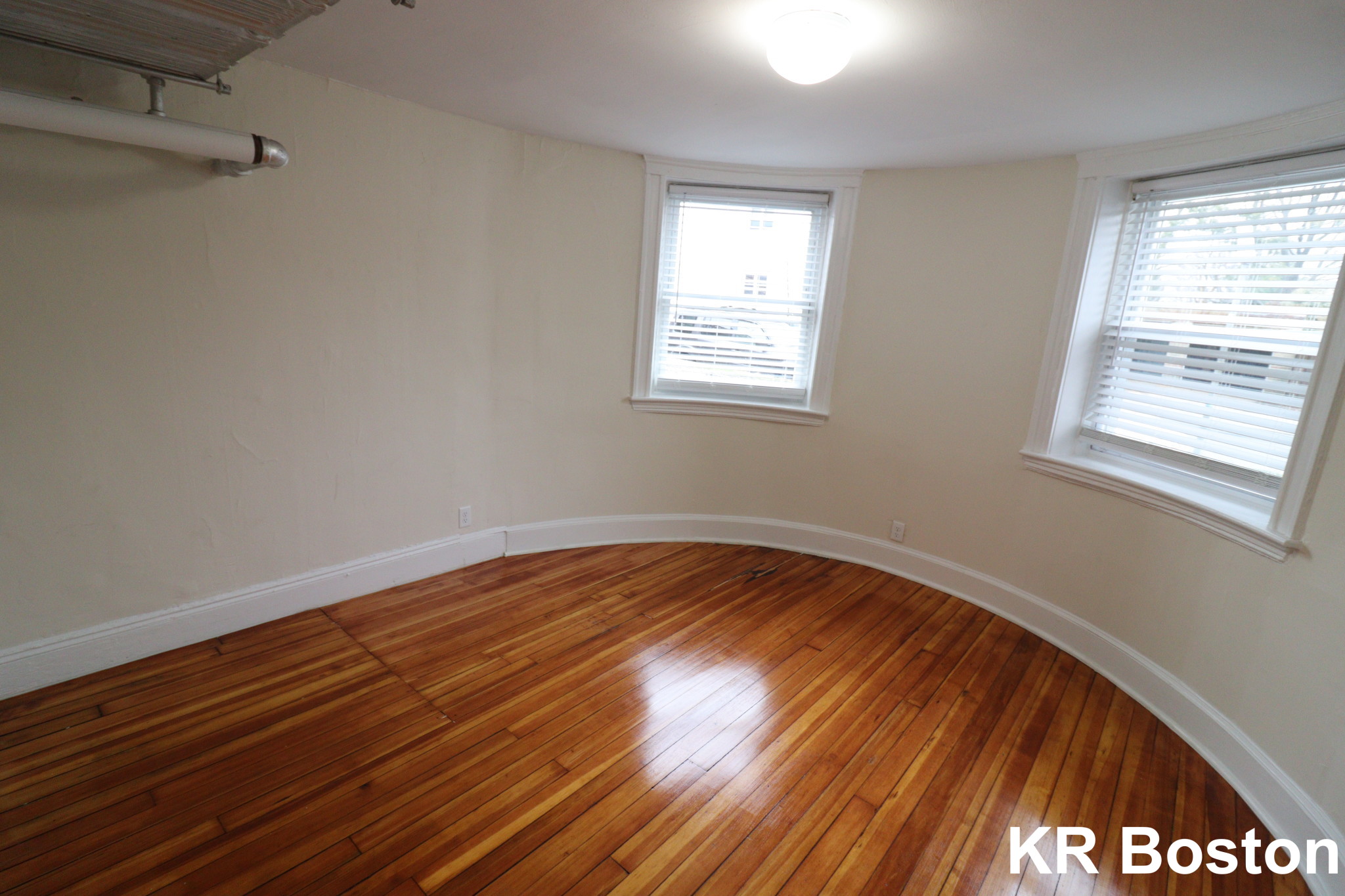 7 Mount Hood Rd, Brighton