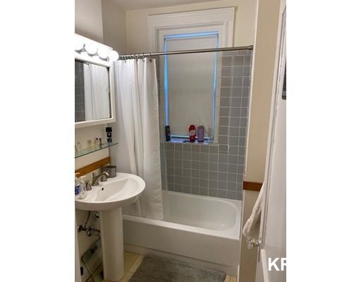 2 bed, 1 bath apartment for rent at 38 Ransom Rd Unit 12, Brighton — photo 4 of 14