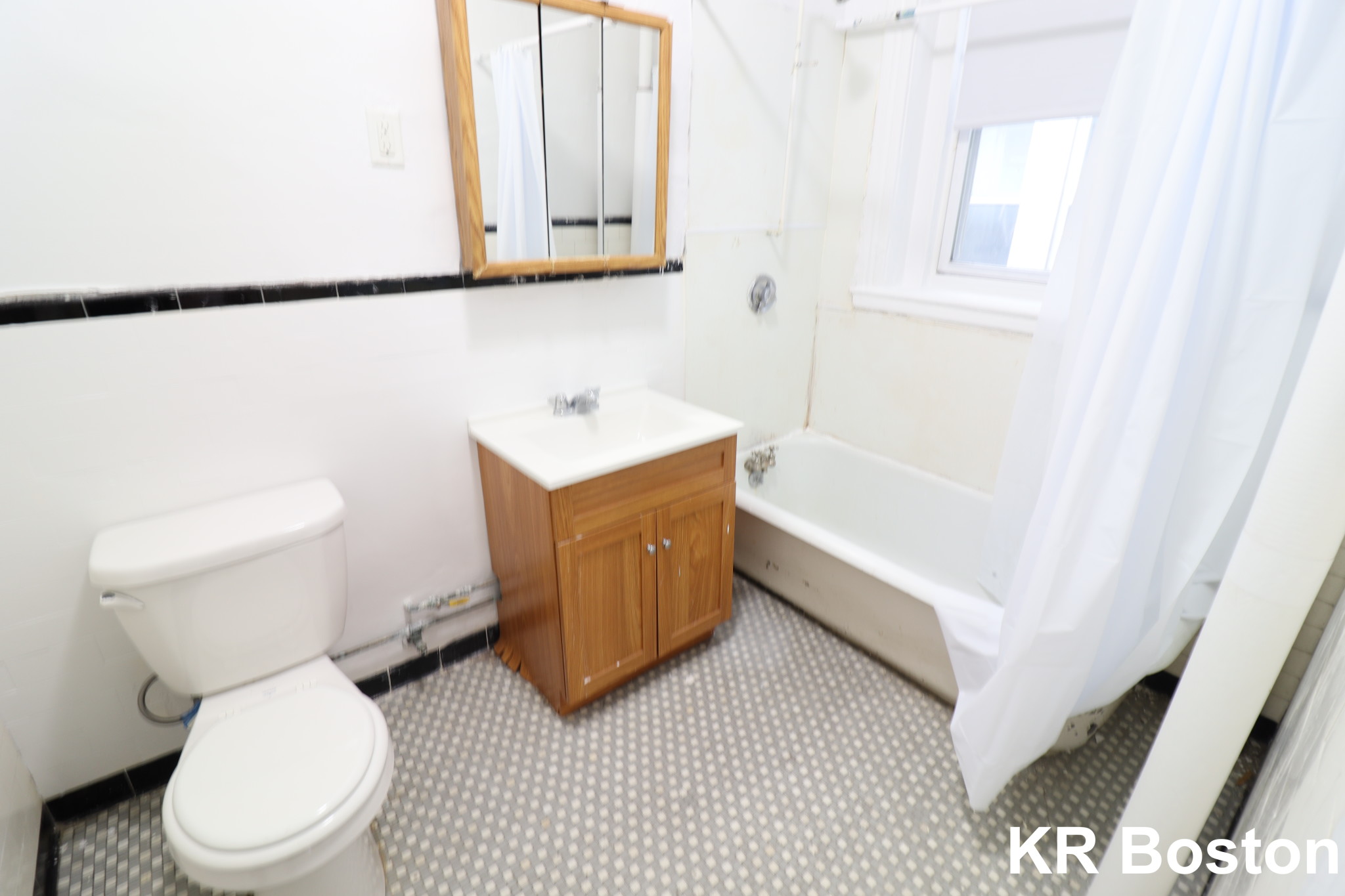 1377 Commonwealth Ave, Allston