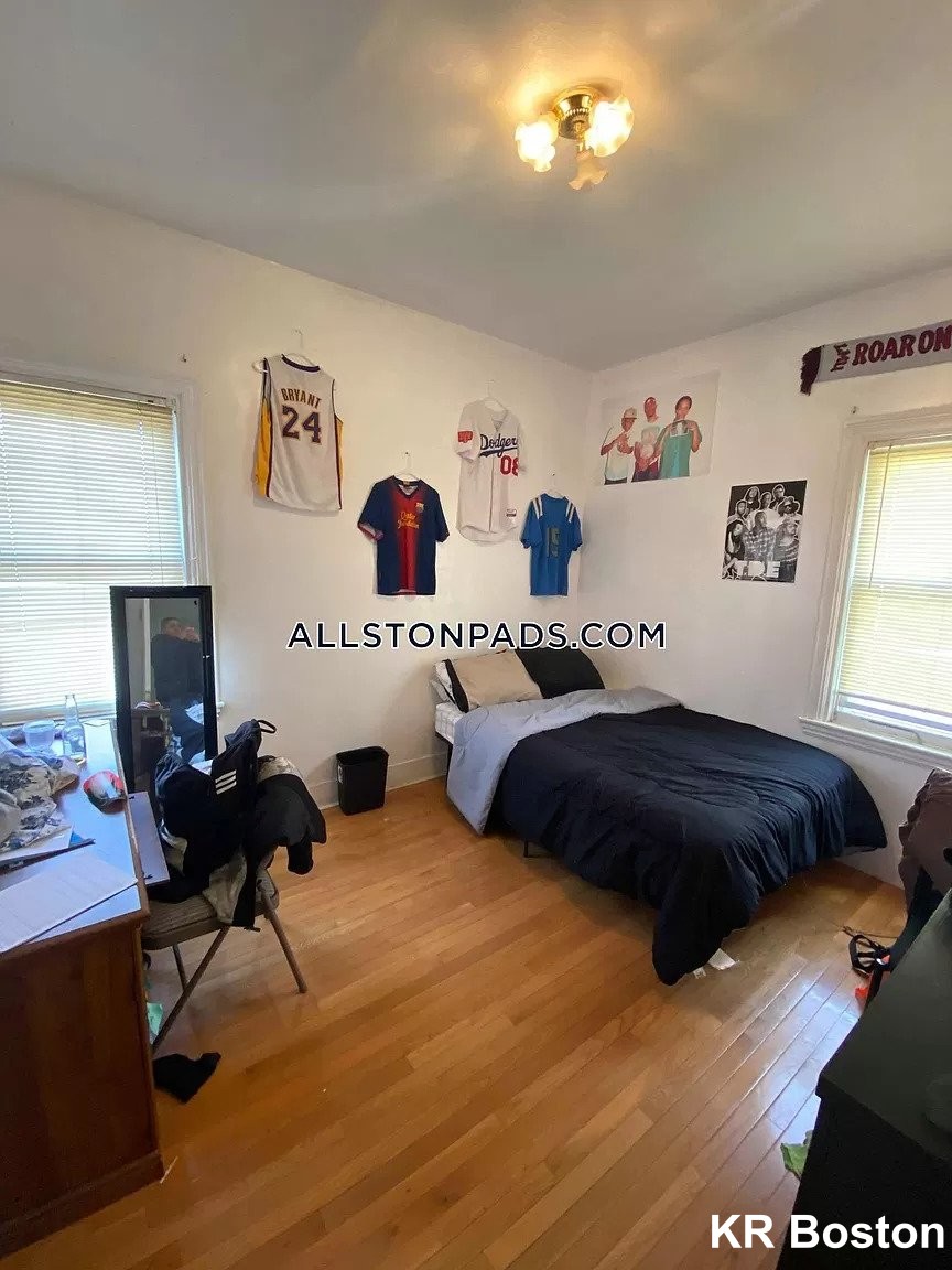 6 bed, 2.5 bath apartment for rent at 73 Allston St, Allston — photo 16 of 24