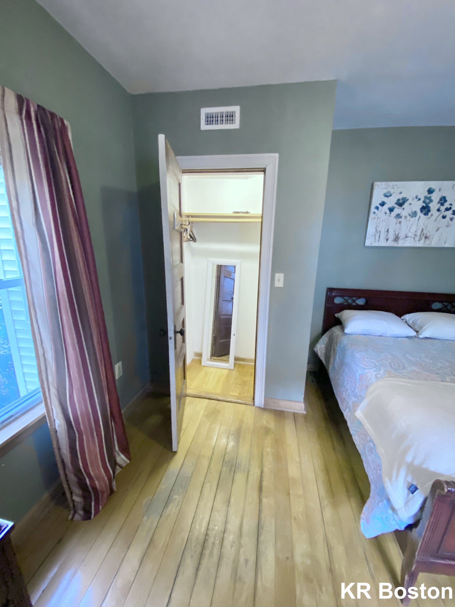 5 bed, 3 bath apartment for rent at 17 Holman St Unit 11, Allston — photo 22 of 23