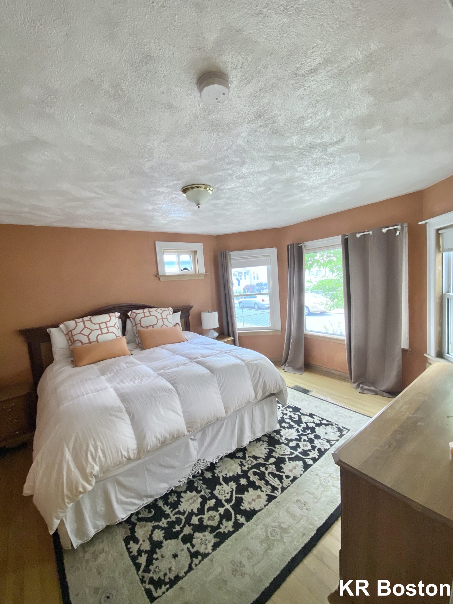 5 bed, 3 bath apartment for rent at 17 Holman St Unit 11, Allston — photo 4 of 23