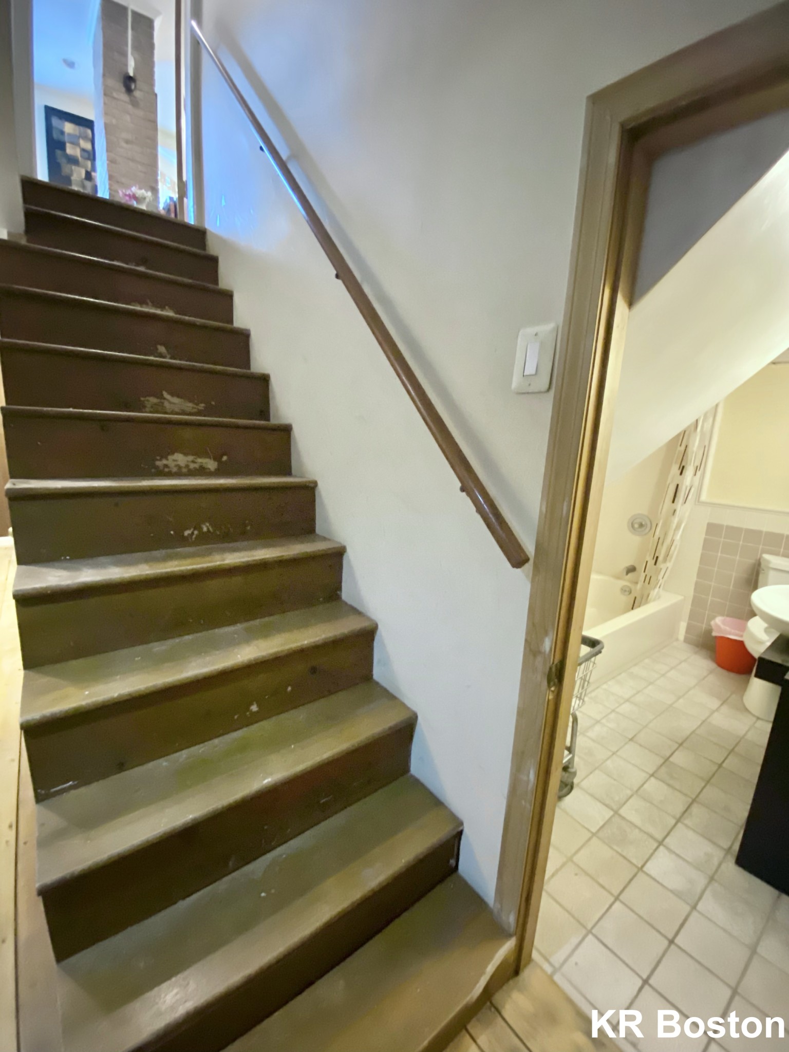 5 bed, 3 bath apartment for rent at 17 Holman St Unit 11, Allston — photo 17 of 23