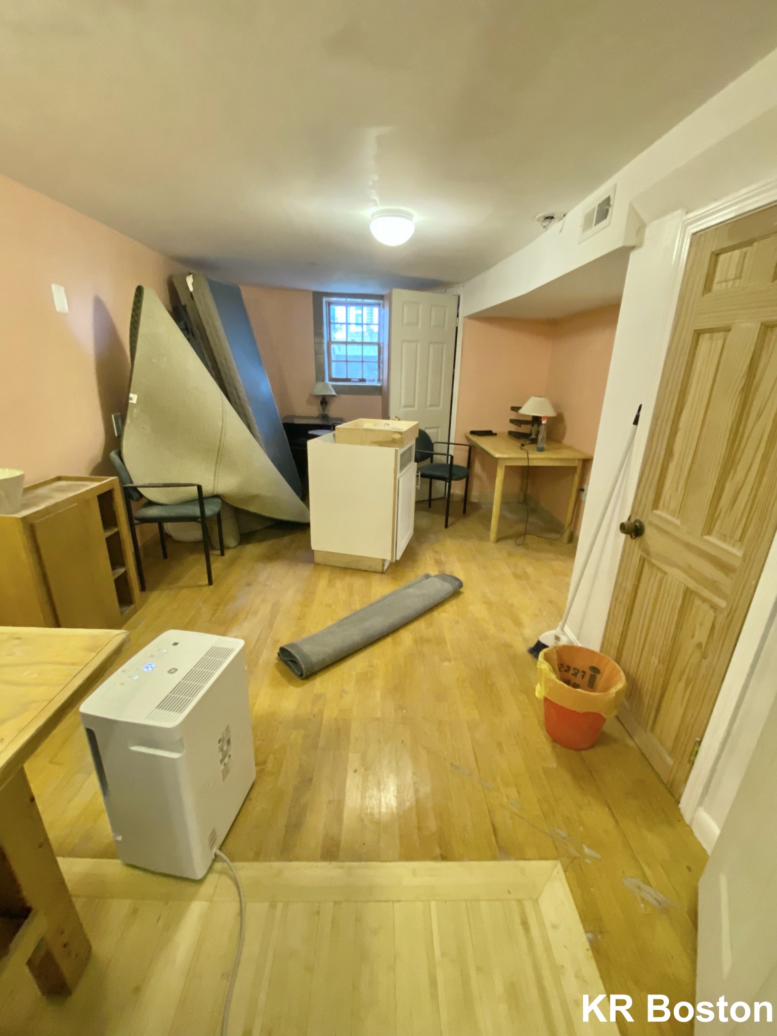 5 bed, 3 bath apartment for rent at 17 Holman St Unit 11, Allston — photo 14 of 23