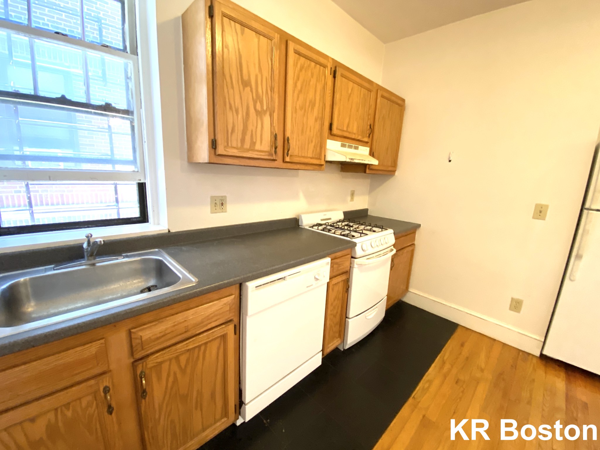 17 Cummings Rd, Brighton