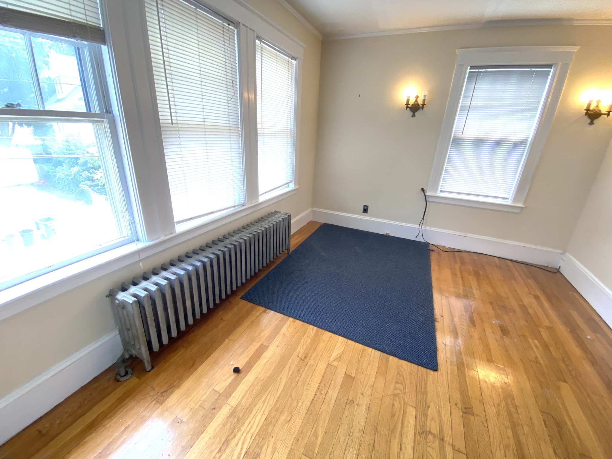 24 Oak Square Ave, Brighton