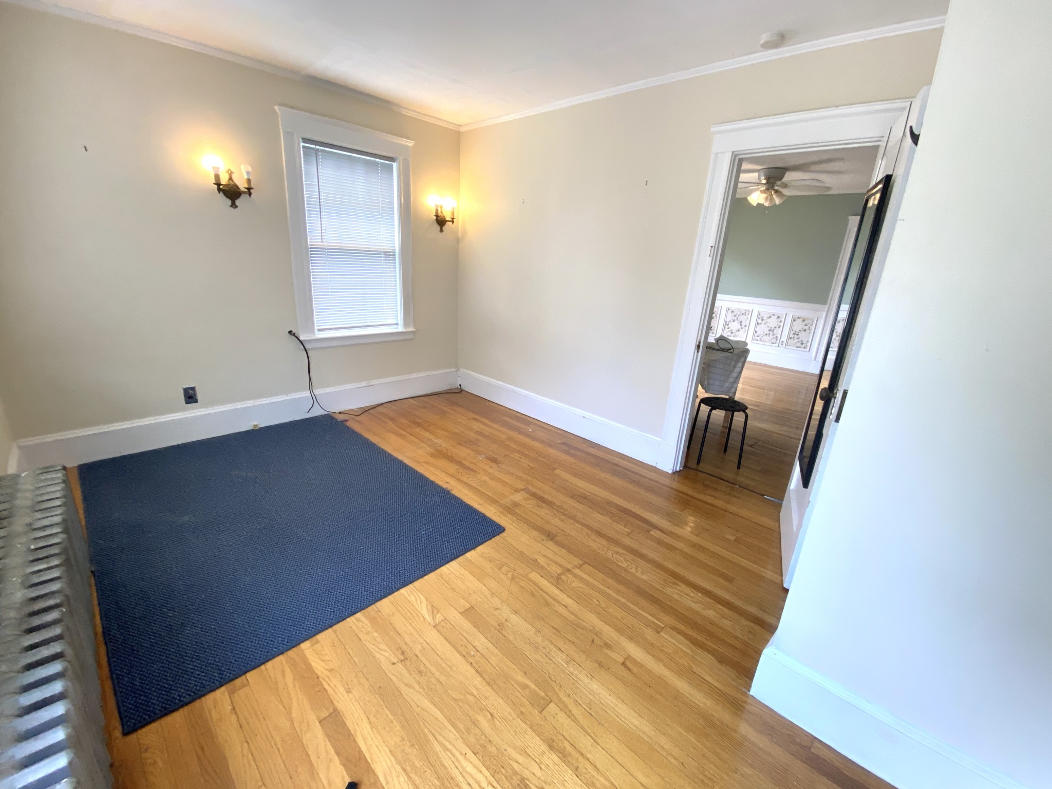 24 Oak Square Ave, Brighton