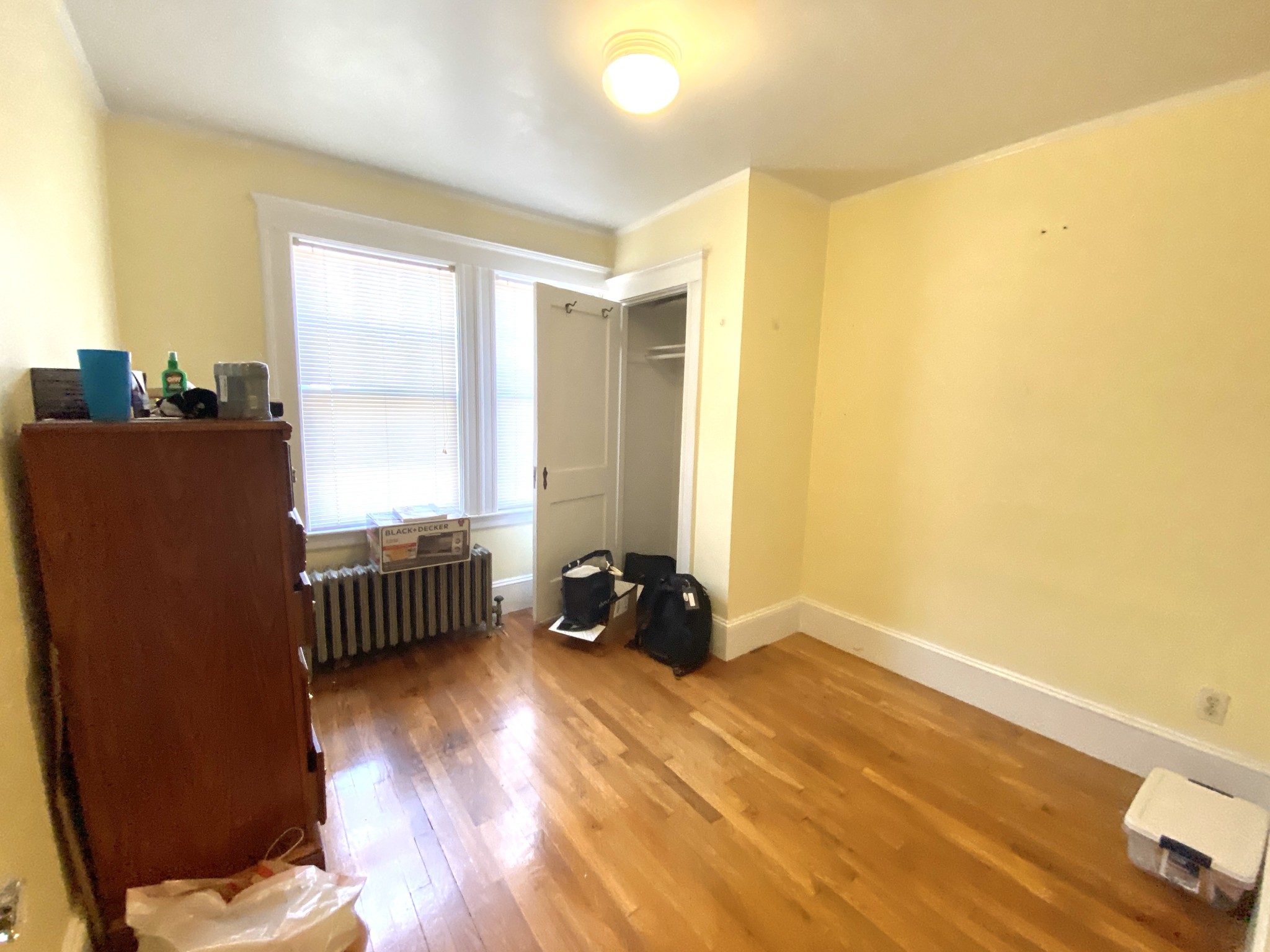 24 Oak Square Ave, Brighton