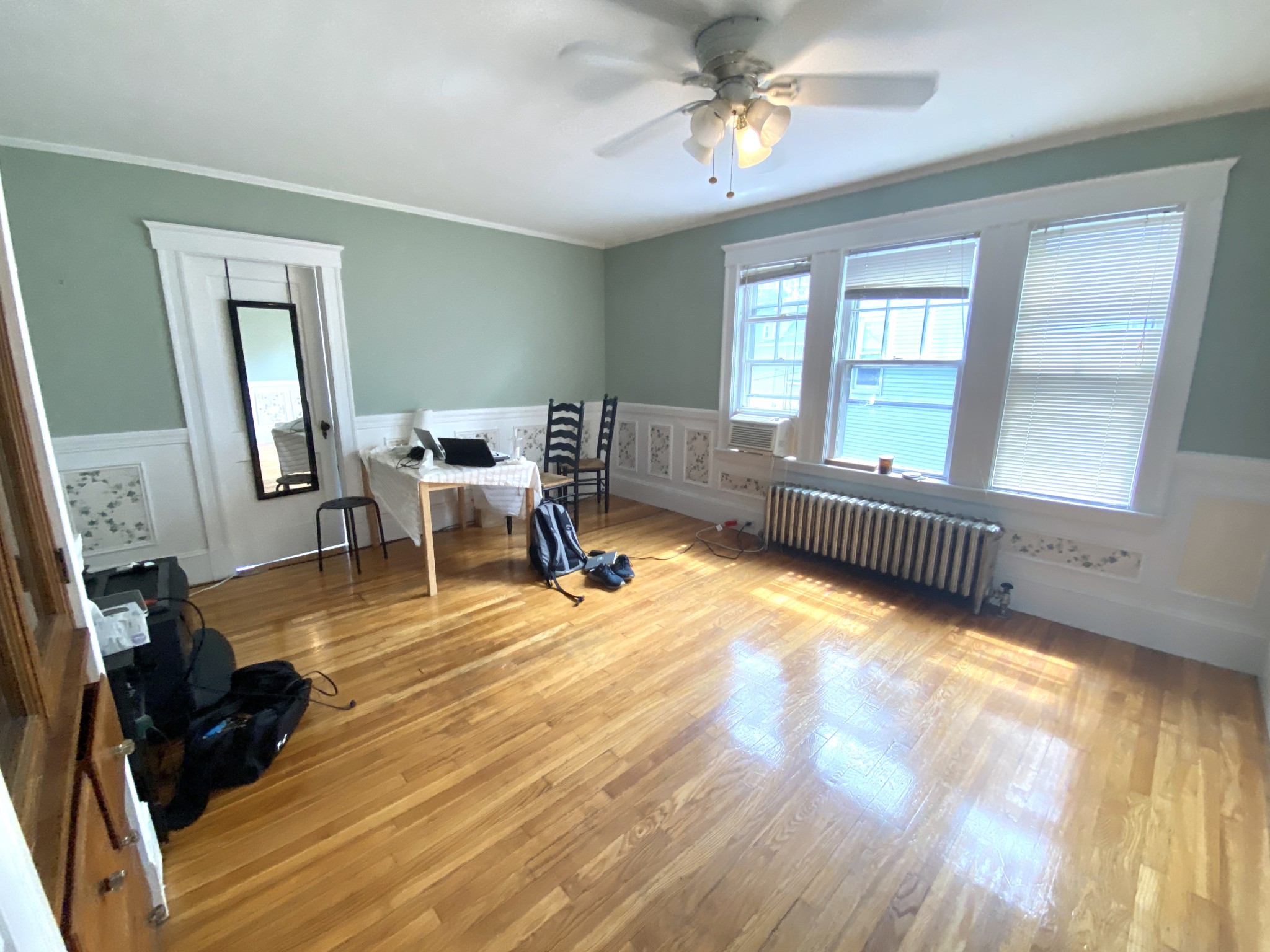 24 Oak Square Ave, Brighton