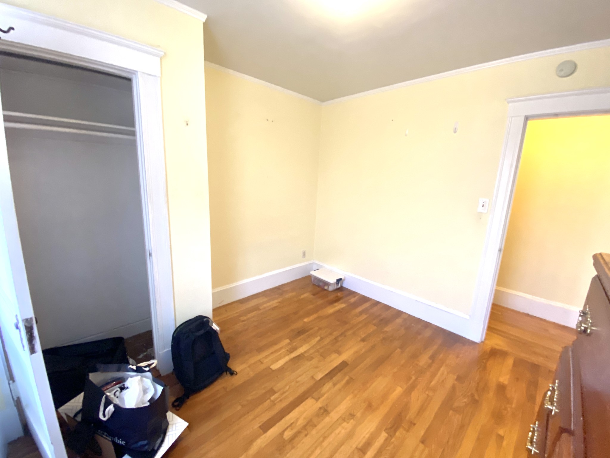 24 Oak Square Ave, Brighton