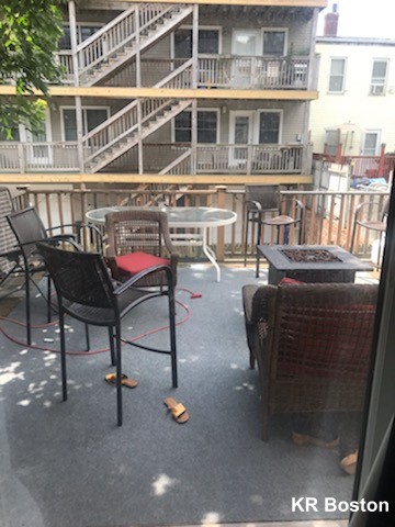 3 bed, 1 bath apartment for rent at 135 West 8th St Unit 1, Boston — photo 7 of 8