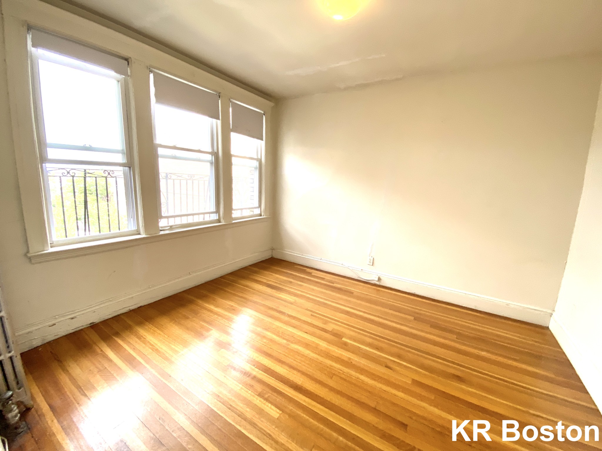 1634 Commonwealth Ave, Brighton