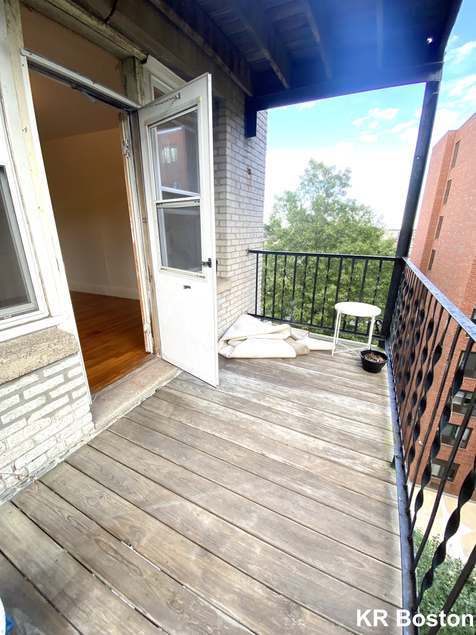 1626 Commonwealth Ave, Brighton