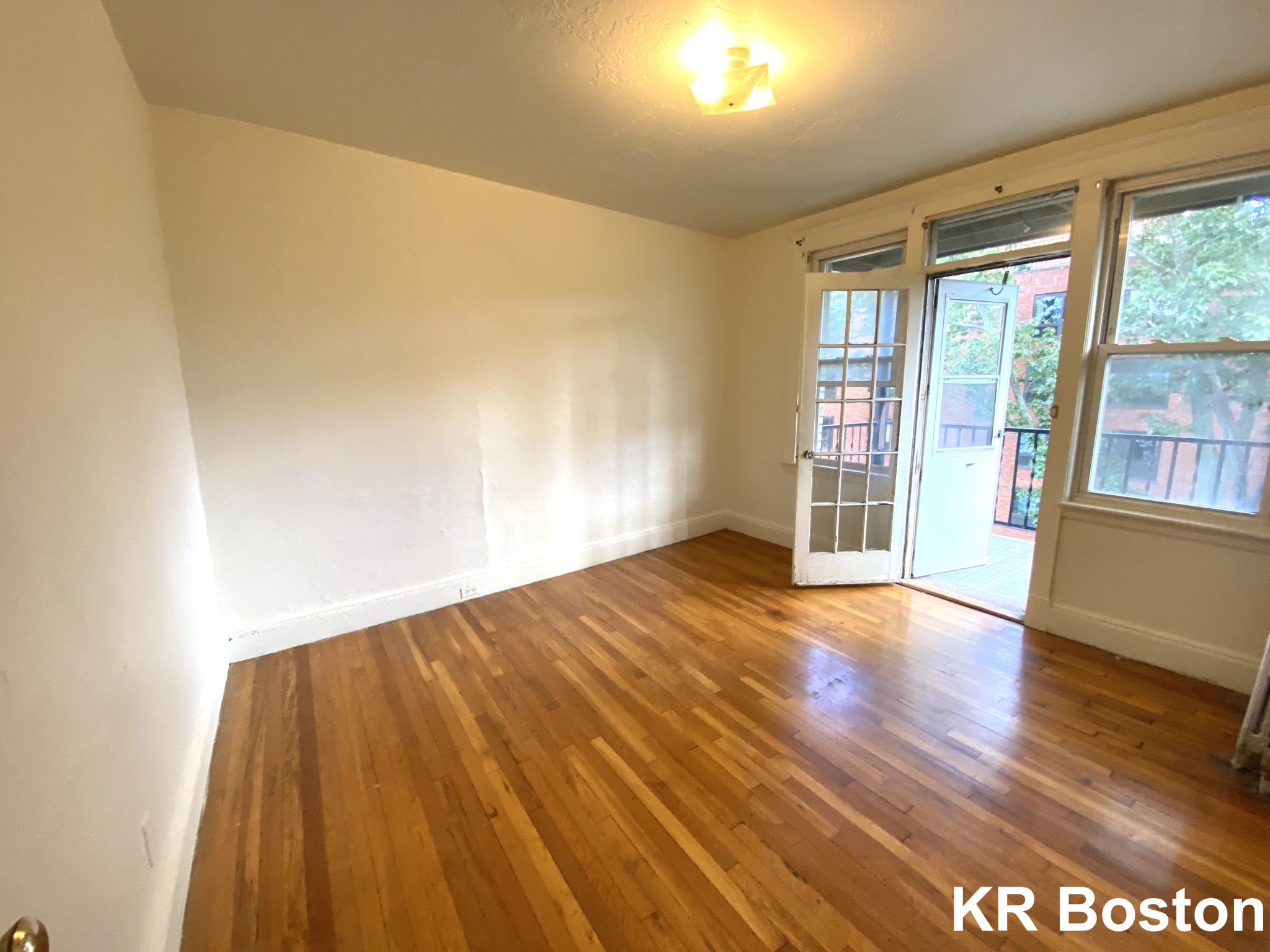 1626 Commonwealth Ave, Brighton