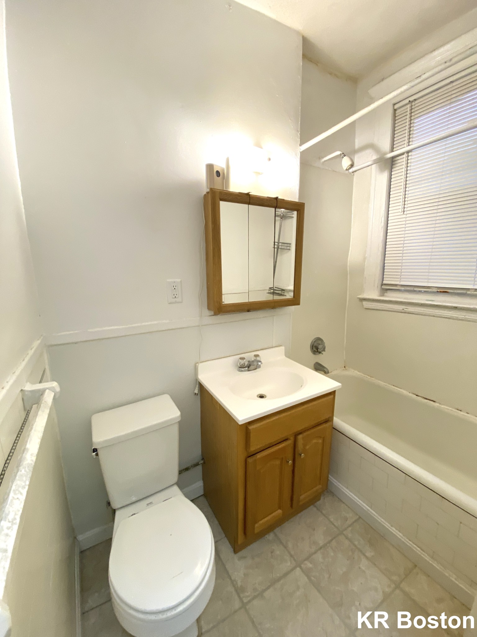 1626 Commonwealth Ave, Brighton