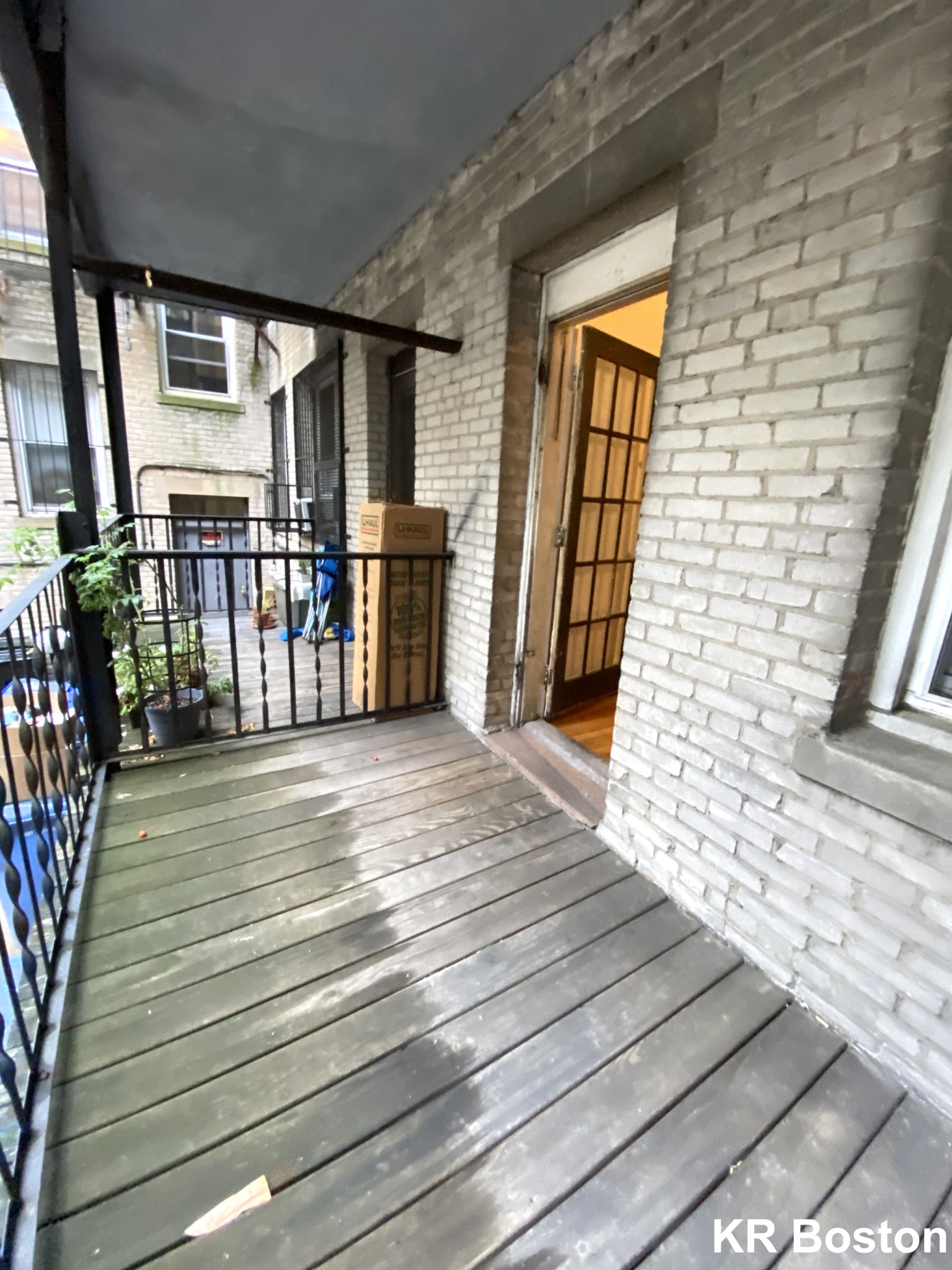 1626 Commonwealth Ave, Brighton