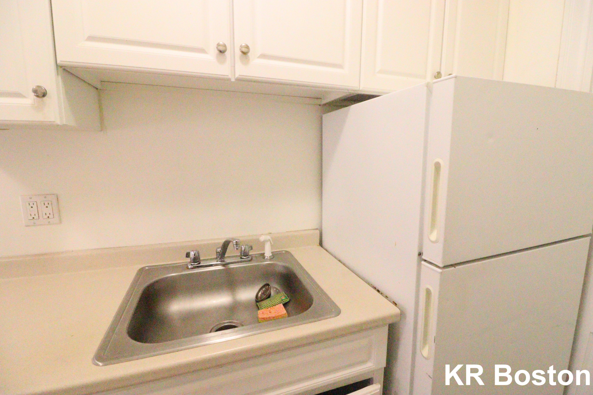 2 bed, 1 bath apartment for rent at 132 Washington St Unit 6, Brighton — photo 4 of 21