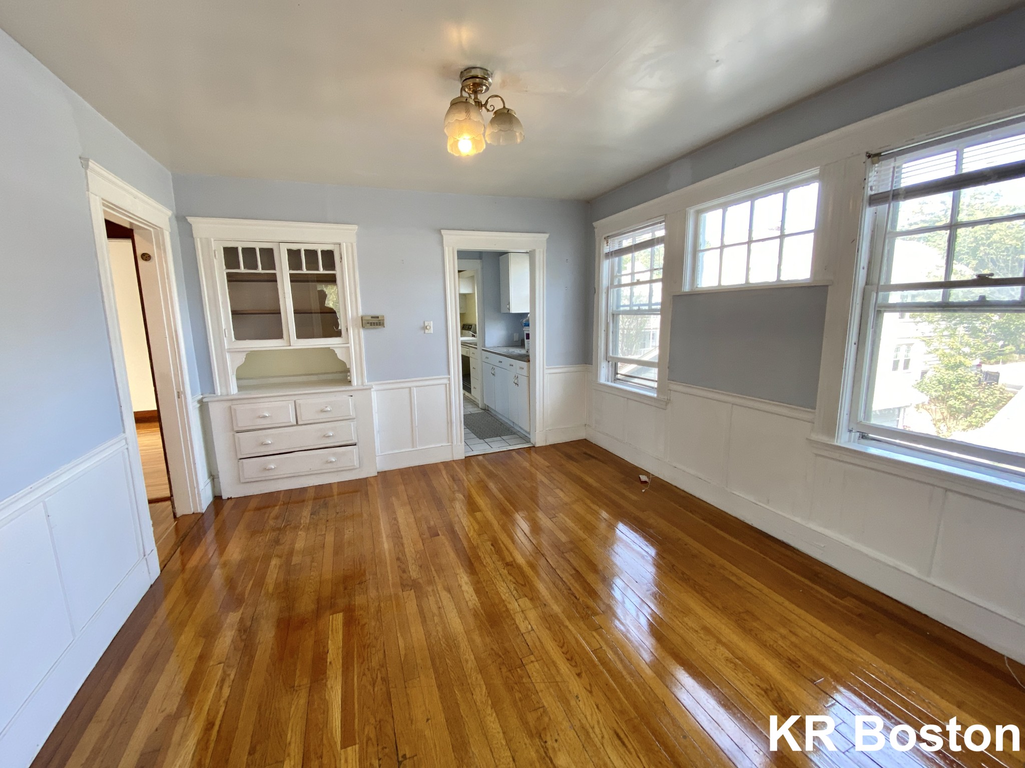 98 Beechcroft St, Brighton