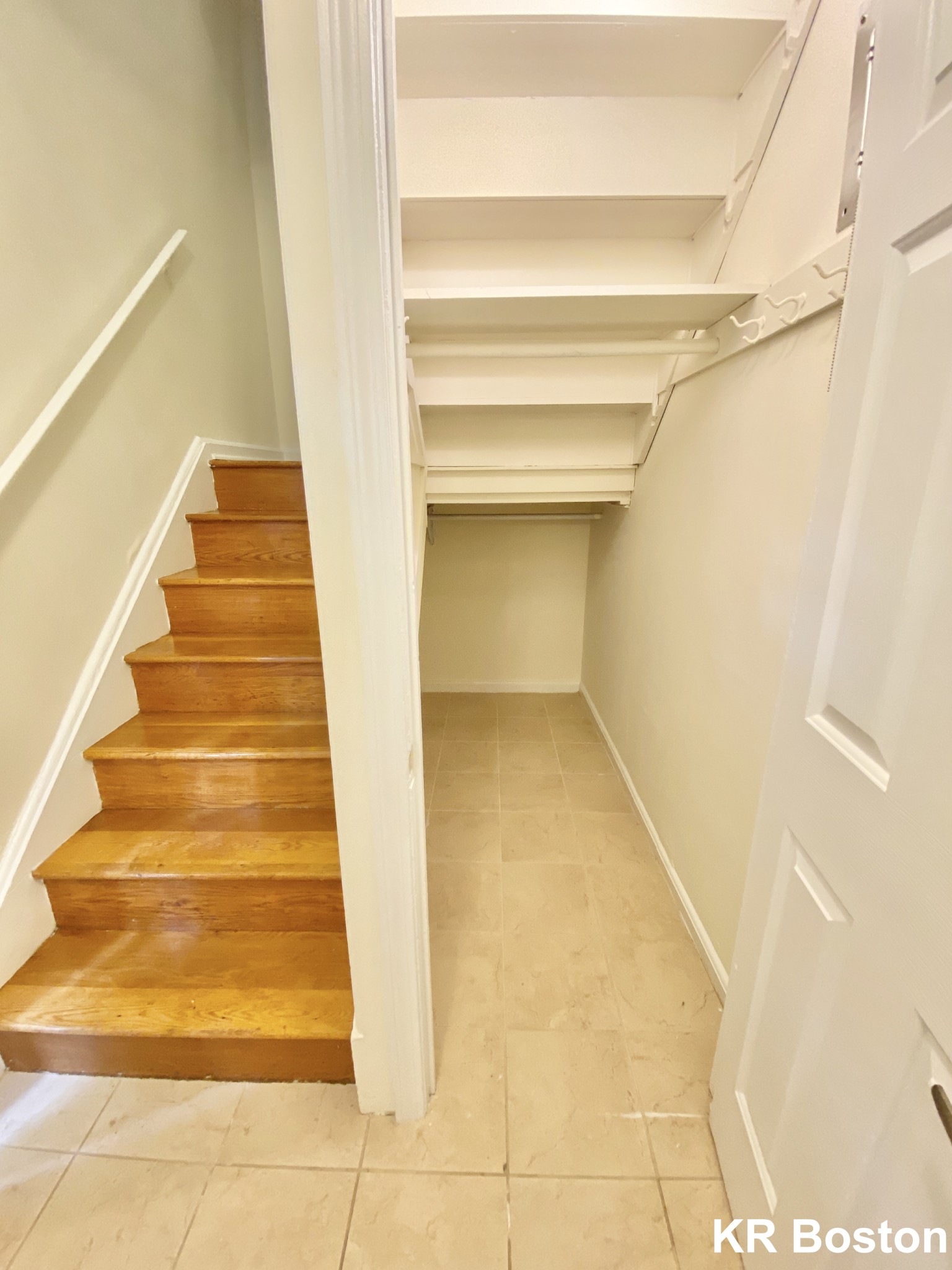 2 bed, 1.5 bath apartment for rent at 88 Gerry, Chestnut Hill — photo 10 of 13