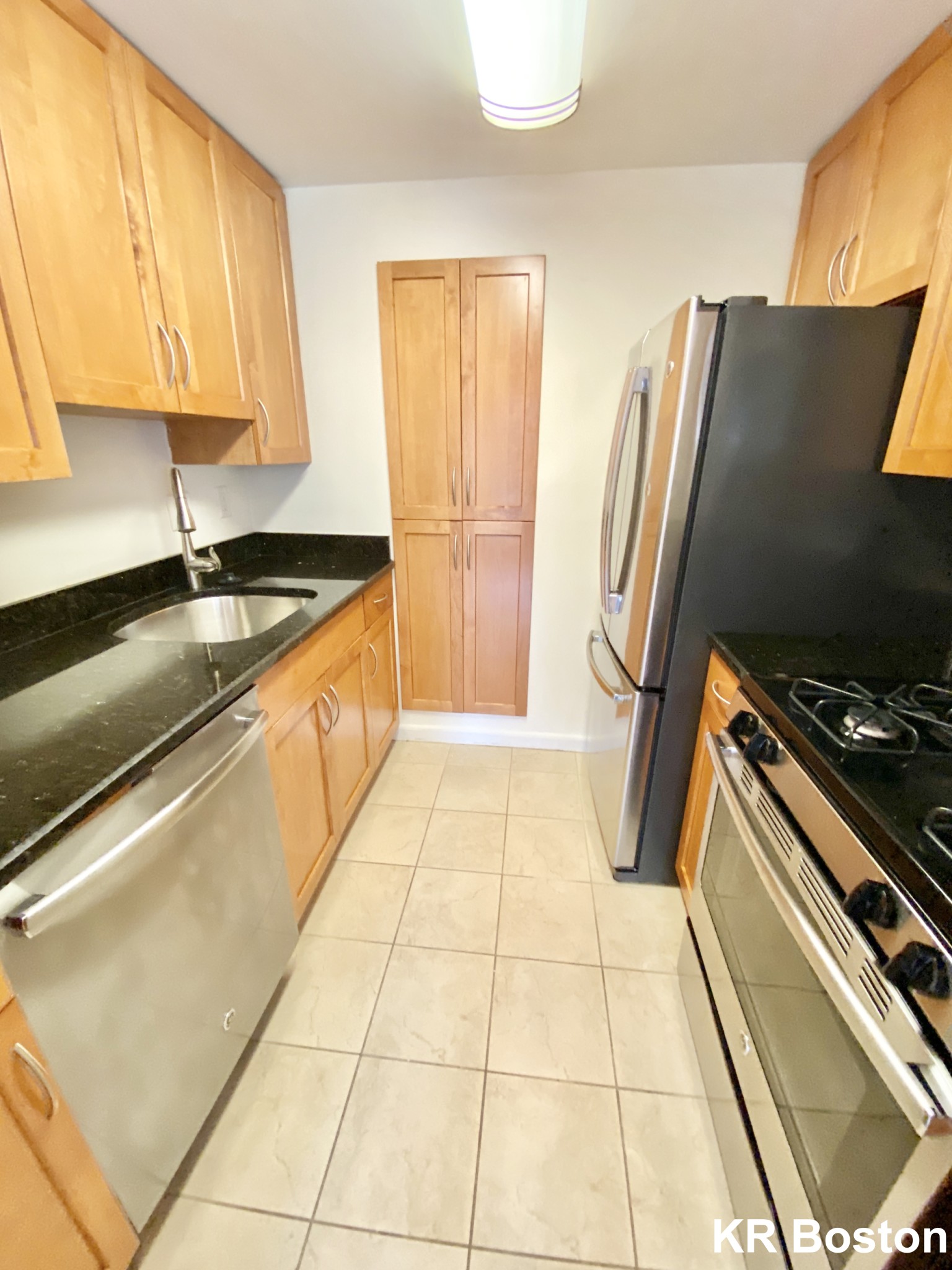 2 bed, 1.5 bath apartment for rent at 88 Gerry, Chestnut Hill — photo 7 of 13