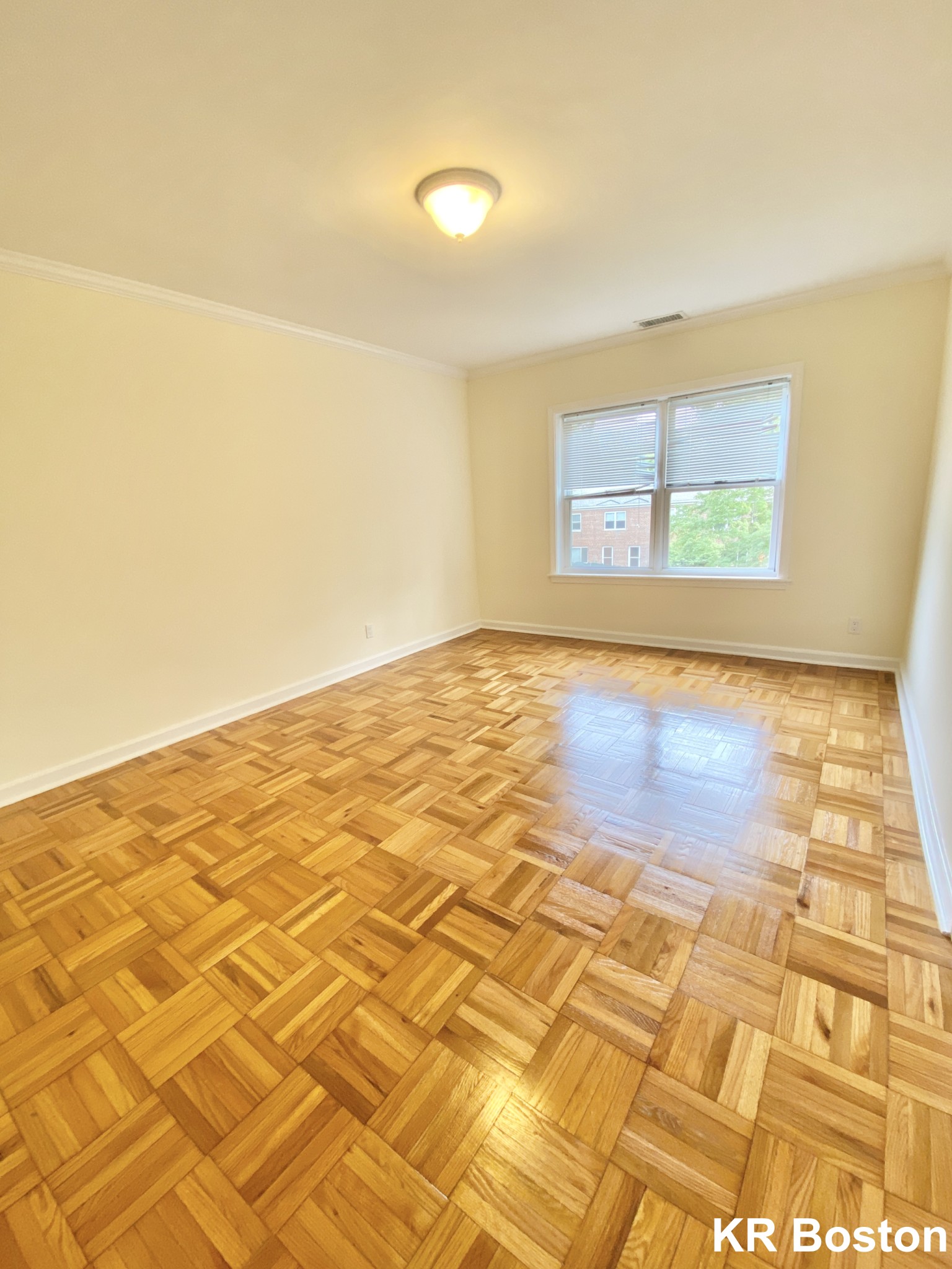 2 bed, 1.5 bath apartment for rent at 88 Gerry, Chestnut Hill