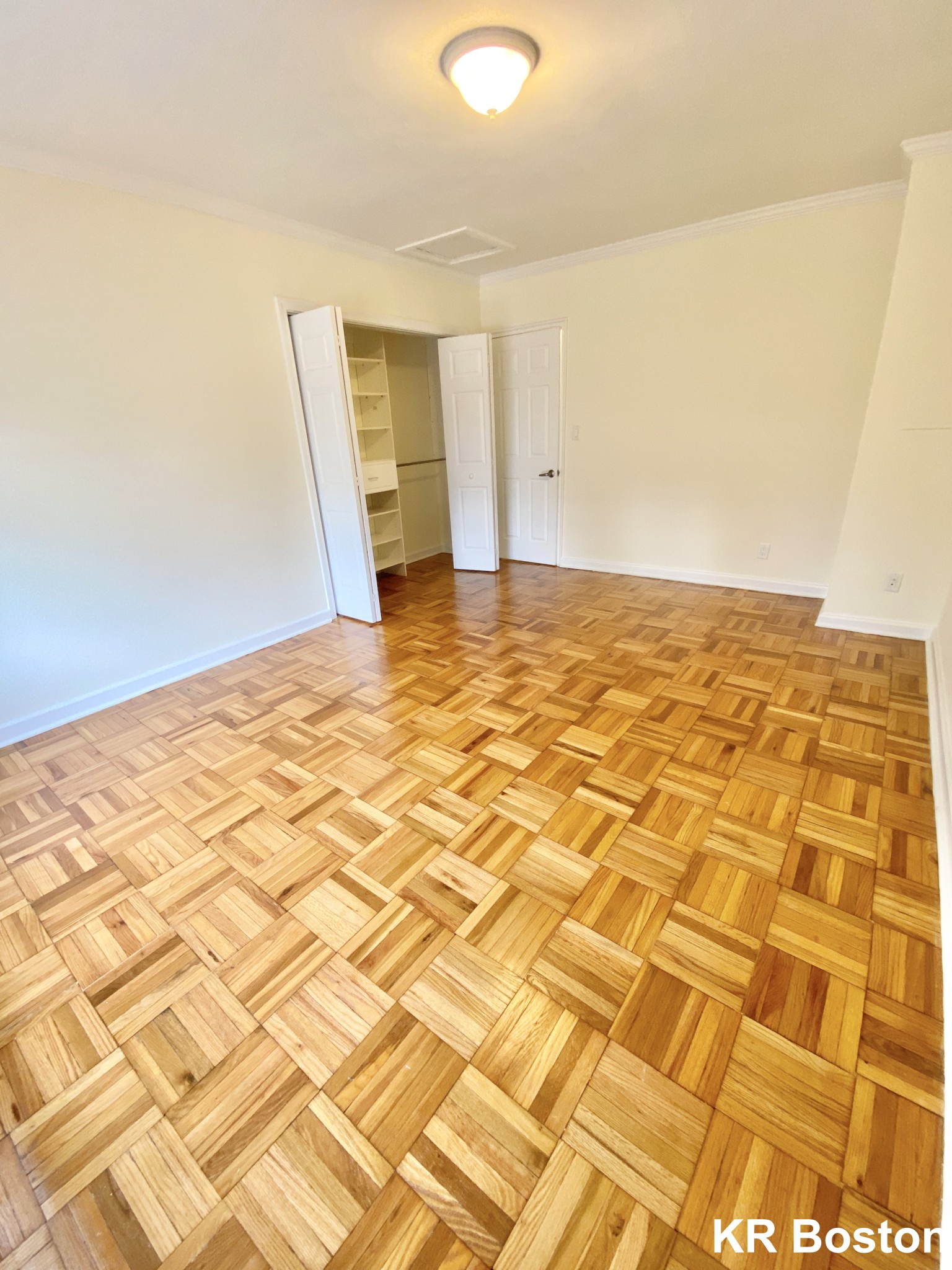 2 bed, 1.5 bath apartment for rent at 88 Gerry, Chestnut Hill — photo 9 of 13