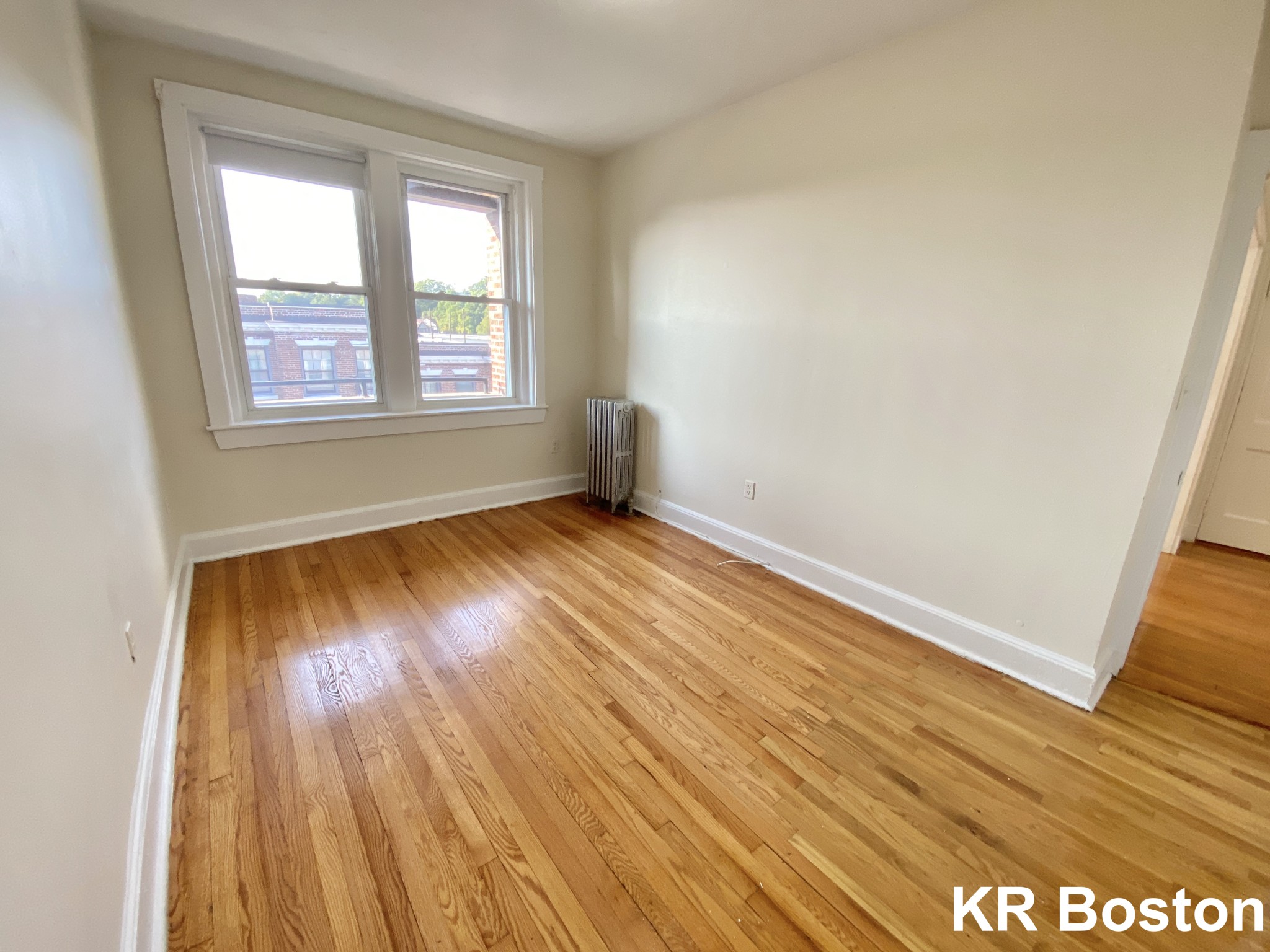 127 Sutherland Rd, Allston