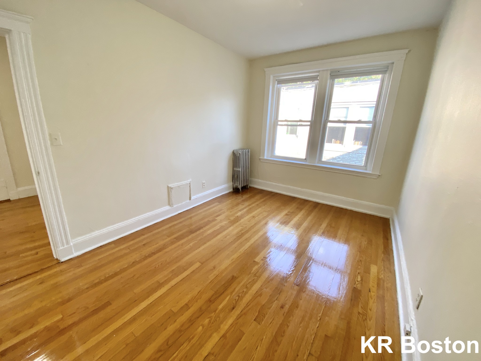 127 Sutherland Rd, Allston